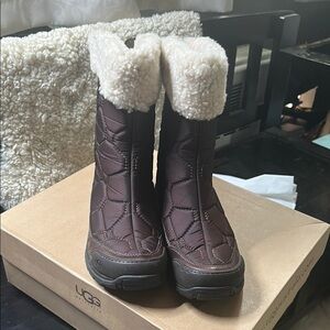 UGG Meridian Vibram Women's Brown Winter Boots